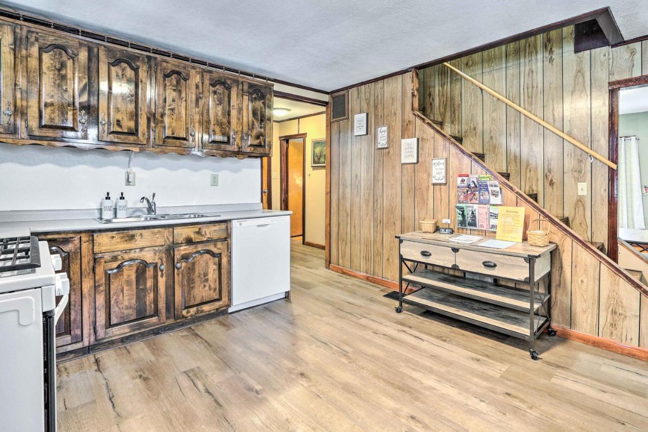 Hilltop Home With Grill, In Wayne Natl Forest Logan Extérieur photo