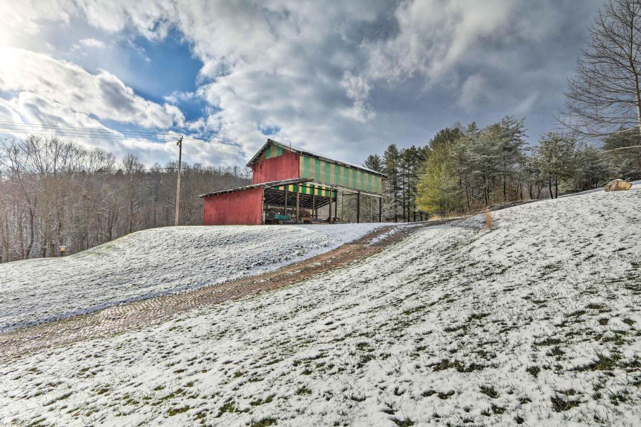 Hilltop Home With Grill, In Wayne Natl Forest Logan Extérieur photo